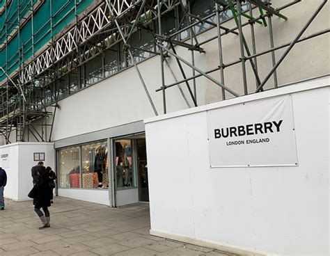 londoner burberry|burberry factory shop london online.